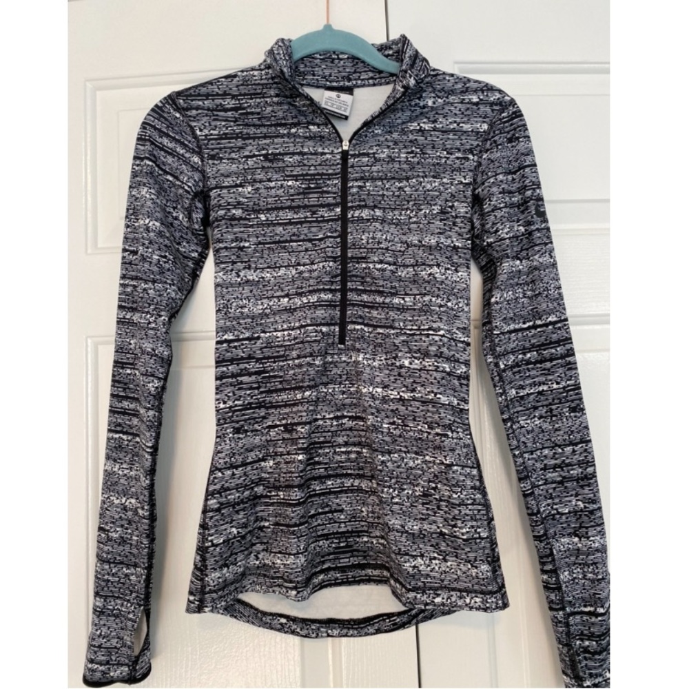 Nike Pro black/white Half Zip- Women- Long sleeve